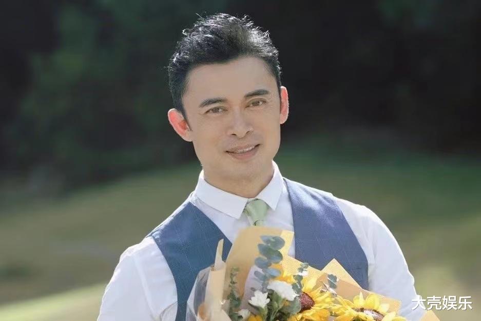 贾晓晨|樊少皇疑似出现感情问题,妻子贾晓晨自称是恋爱脑,生活很不开心