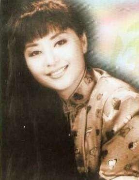 郭敬明|歌唱家殷秀梅：80年代勇敢离婚，婚姻不该是任务，我要追求幸福