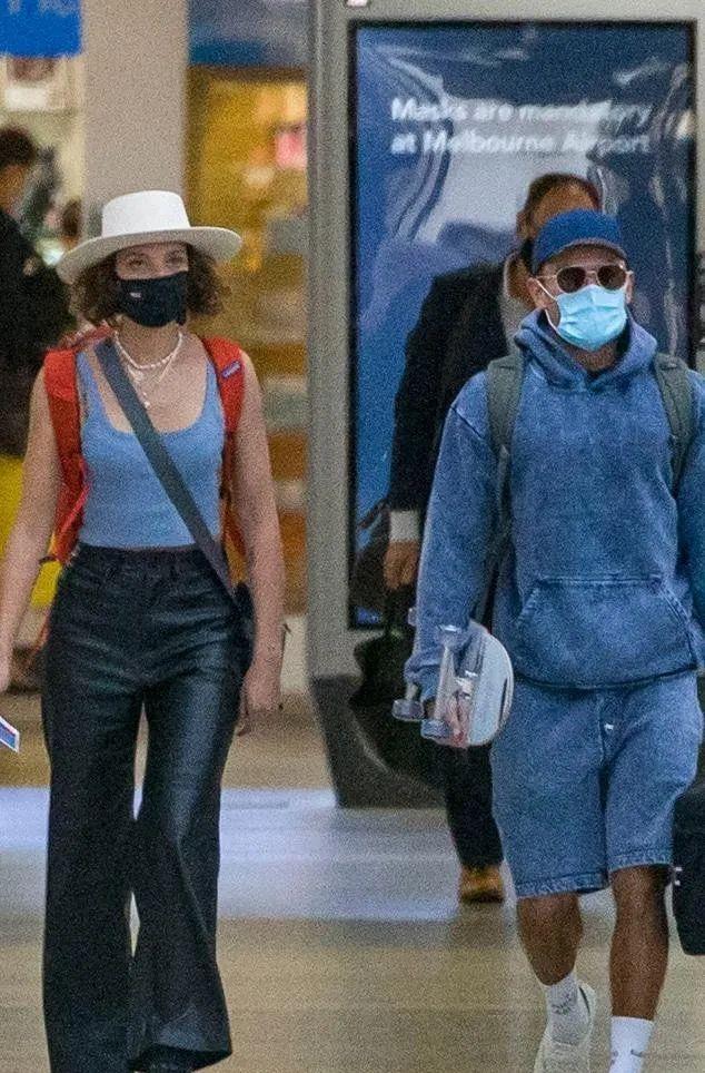 整容|好莱坞帅气男星首次回应整容翻车!一年前颜值崩塌遭群嘲,如今却被怜爱?