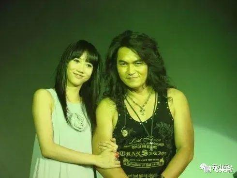 迪克牛仔|“熟男歌手”的不羁往事