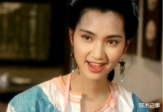 樊少皇|洪欣：29岁为莫少聪生孩，嫁小十岁不出名丈夫，43岁生二胎