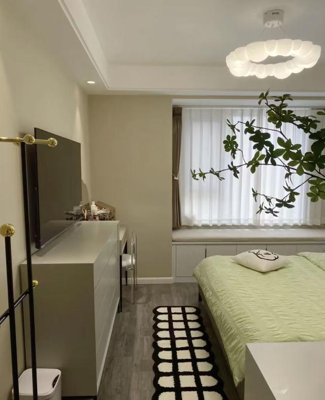 带娃宝妈,因太会布置而走红,把79家装得超美,拍照给大家看看