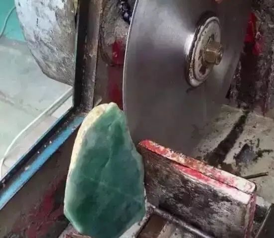 宁夏|翡翠原石不可乱切，这些方法你都了解吗？