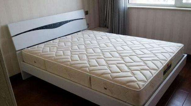 家里床垫的塑料膜要不要撕掉？一问老行家，懊悔我家一直做错