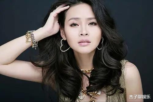 于明加|正当红时官宣结婚，嫁人后隐退生子，她被富豪丈夫宠成公主