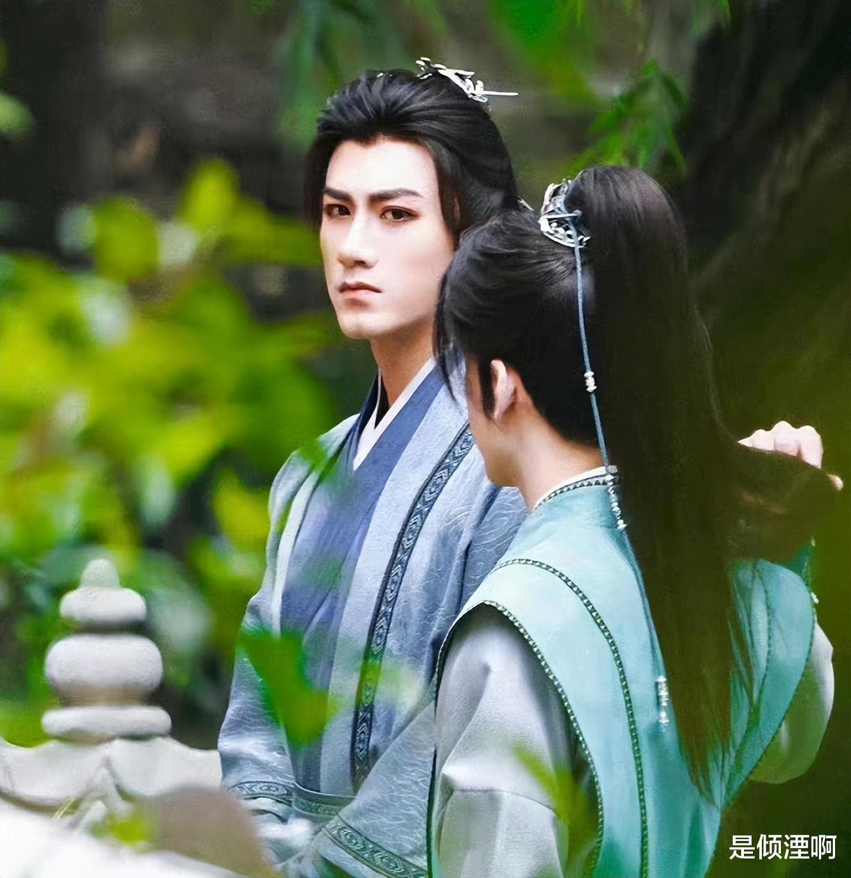 成毅|成毅《莲花楼》路透曝光!蓝衣古装很养眼,曾舜晞肖顺尧颜值高!
