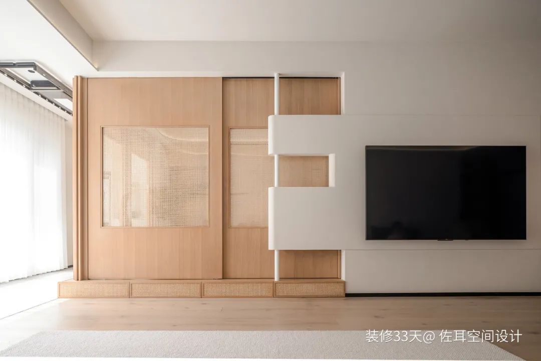 装修设计:125平现代简约素雅温馨三室