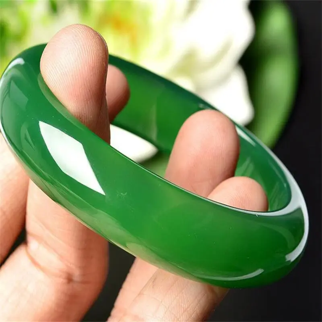 玉髓到底算不算玉？为何玉髓跟翡翠如此相似？