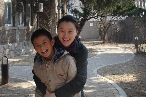 谢霆锋|爱上蒋勤勤的陈建斌,一封分手信,将为他洗衣做饭5年的吴越抛弃