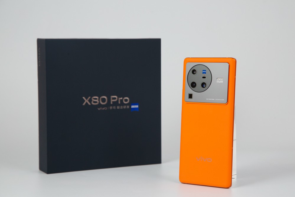 vivo x|VIVO又发布了一款X Note？不！除了外观，X80系列和它还是有不同的