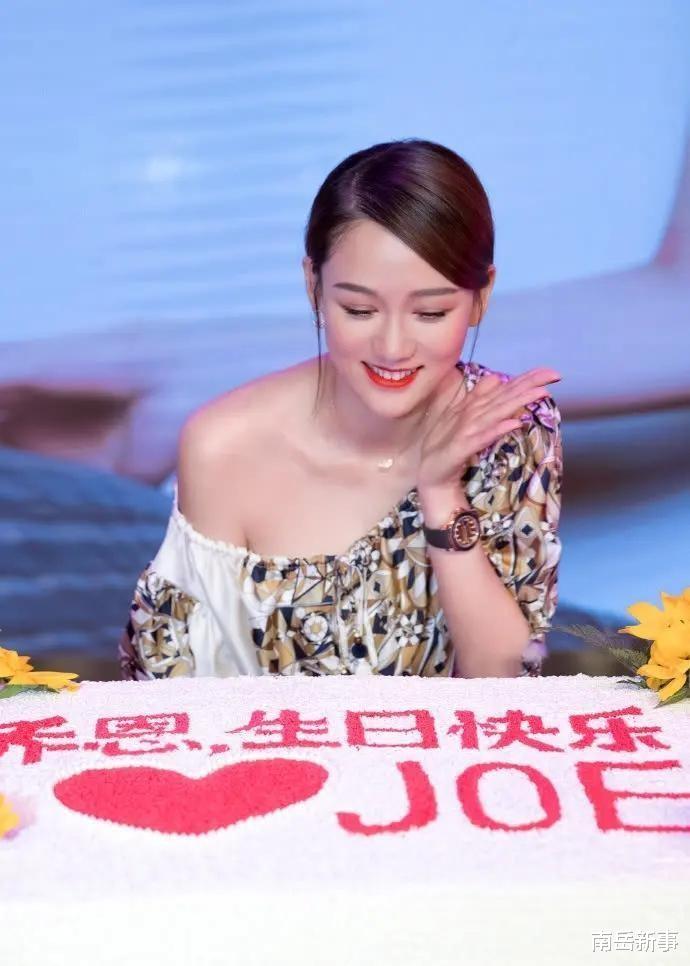 林志玲|林志玲的手，韩雪的脚，刘晓庆的耳朵，女明星还有哪里“大”？