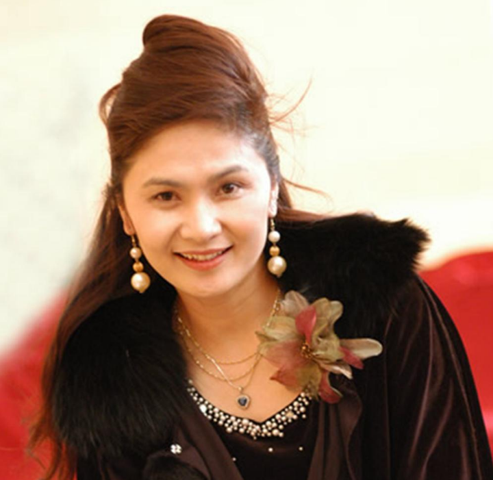 80年代|80年代八一厂“十朵金花”今昔:有人三婚嫁老外,有人负债成老赖