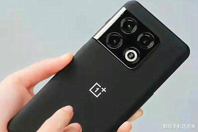 黑客|OPPO Reno8外观和参数规格遭曝光，网友：设计师变懒了