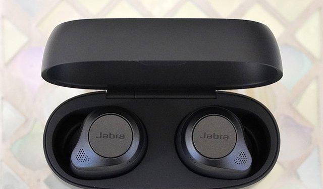 无线耳机|权威音响媒体解读:为何JabraElite85t在竞争市场中很受欢迎?