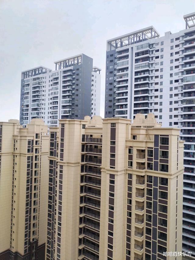 房地产市场|房子白送都不要?但比这更令人担忧的来了,企业出现大规模裁员