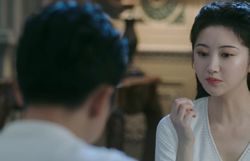 景甜|景甜王炸之作太狠！播8集几乎无差评，口碑炸了，或成民国剧剧王