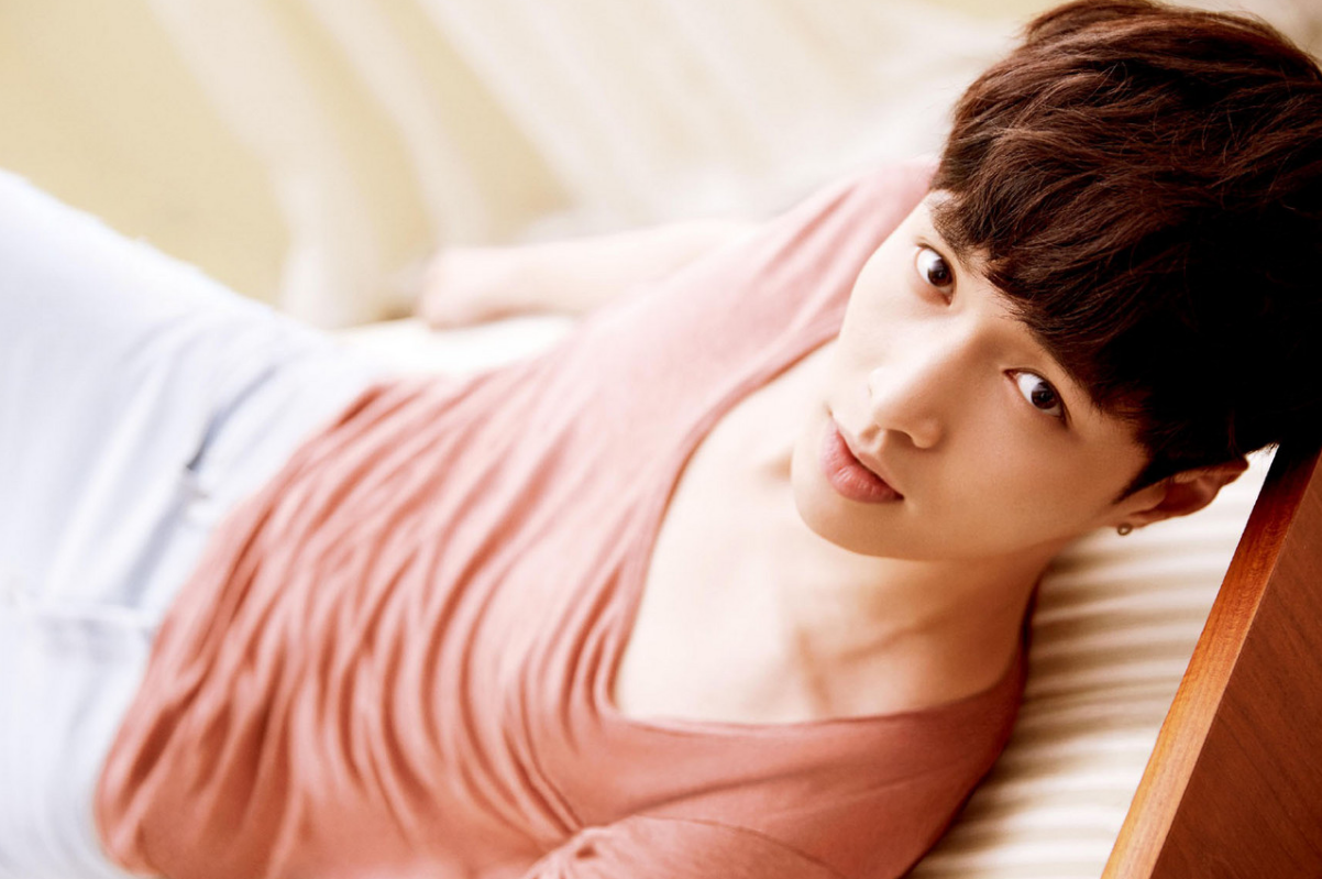 京剧|张艺兴的歌，在很多层面上看，跟韩国的音乐工业体系是一样的