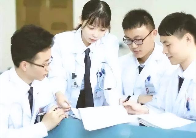 mbti|研究生应聘三甲医院遭拒，第一学历被曝光，网友：录取才比较奇怪