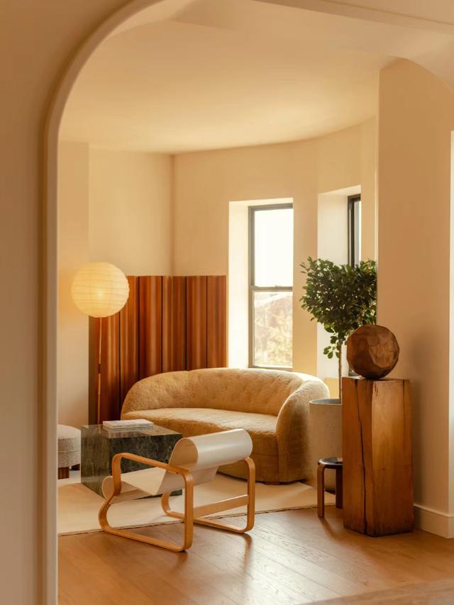 纽约家具店老板的家:阳光、地板、灯光、家具室内装饰,太精致了