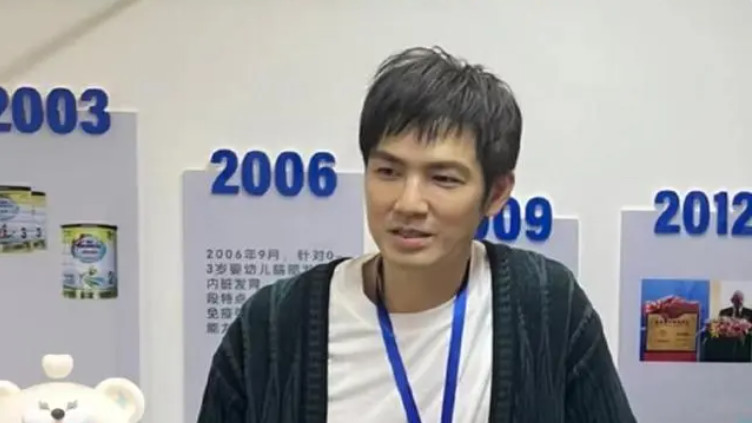 钟汉良|47岁钟汉良近照曝光！胸肌明显帅气不减，被赞“梦回何以琛”