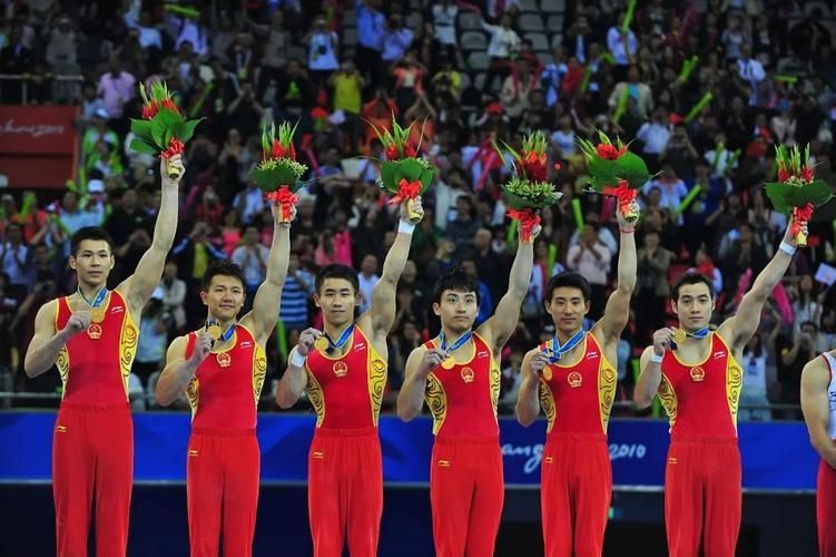 中国体操队|这一届靠得住！中国体操队再夺2金！实力或已超越前辈黄金一代！
