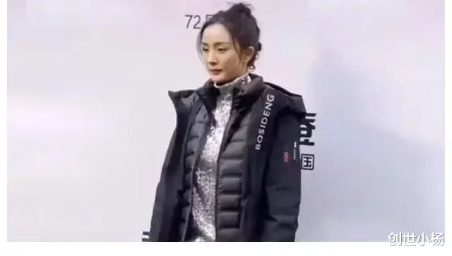 杨幂|杨幂的活动旧照火了，穿着朴素妆容淡雅，被质疑“不敬业”