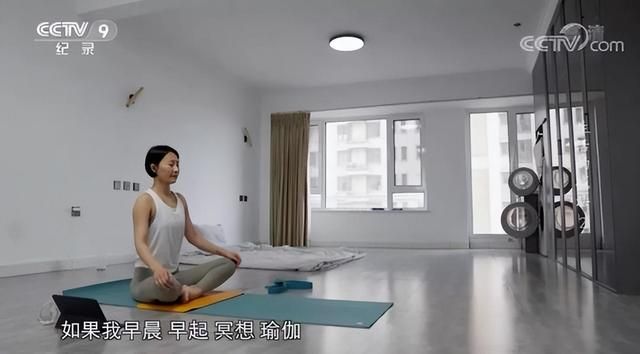 石家庄女孩的断舍离生活火了:88平的家仅有6件家具,常年不消费