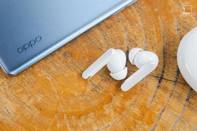 耳機|耳機造型千奇百怪，背后有著一個世紀的演化史