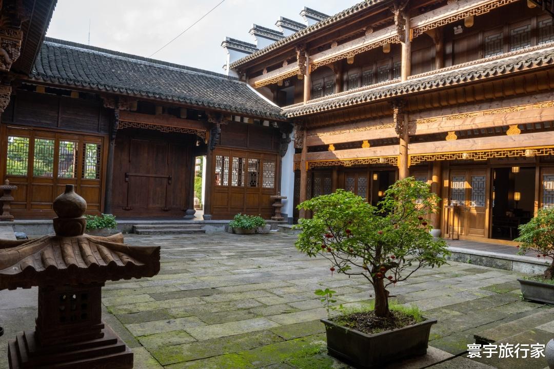 杭州|蠡山沄居，一家乘船进入的古风度假村