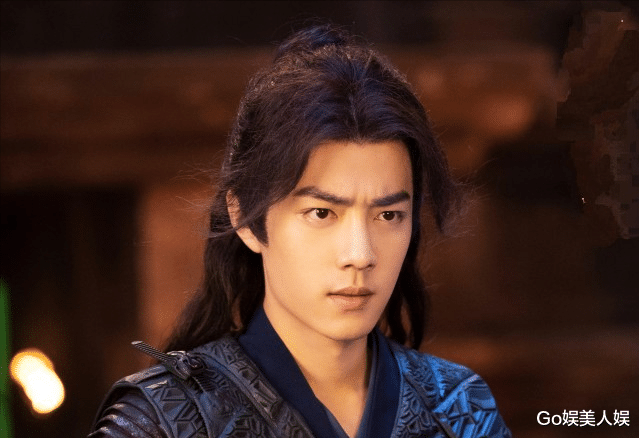 肖战|肖战获《北京日报》人气奖，魏无羡被撕掉的奖，终究唐三拿回来了