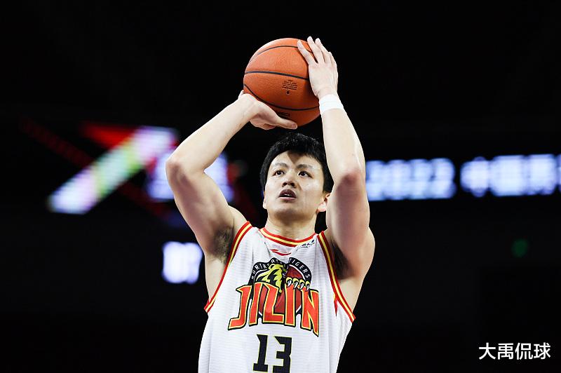秦晓雯|CBA三名球员有望获得秦晓雯递来的大合约