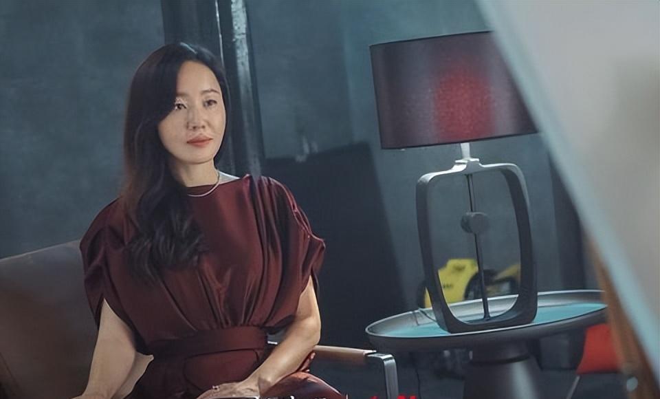 金高银|《小女子》金高银疯子演技强到起鸡皮疙瘩!原来她在幕后操控一切