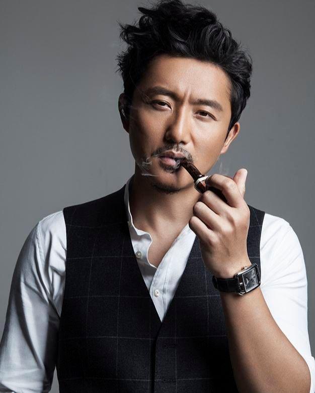 孟美岐|涂松岩:低调演戏20年,40岁娶圈外妻生一子,8年婚姻宠妻如宝