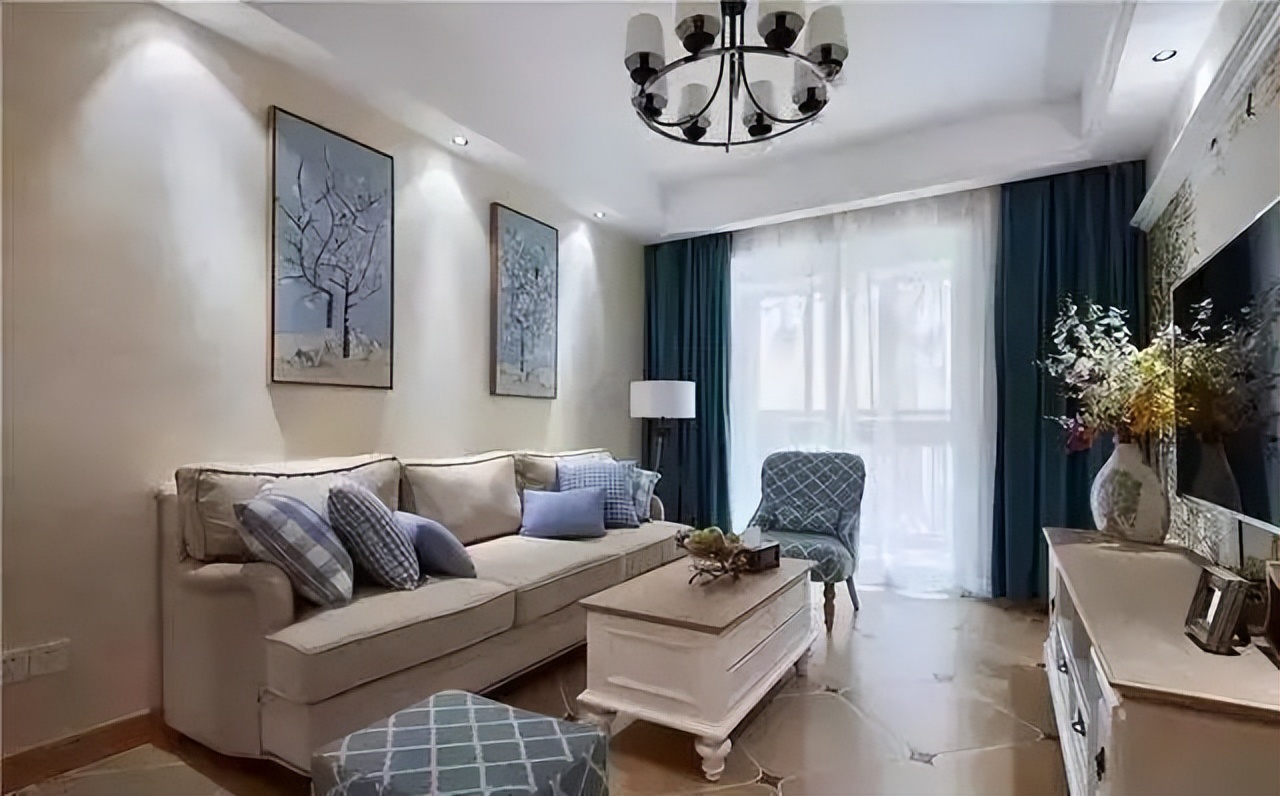 参观新房，一进门就看呆了，超喜欢卧室的嵌入式收纳柜