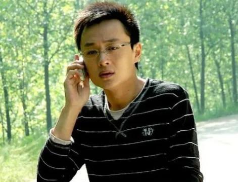 演员吴健:有颜值,有演技,出道多年不温不火,如今45岁感情成迷 - 娱乐