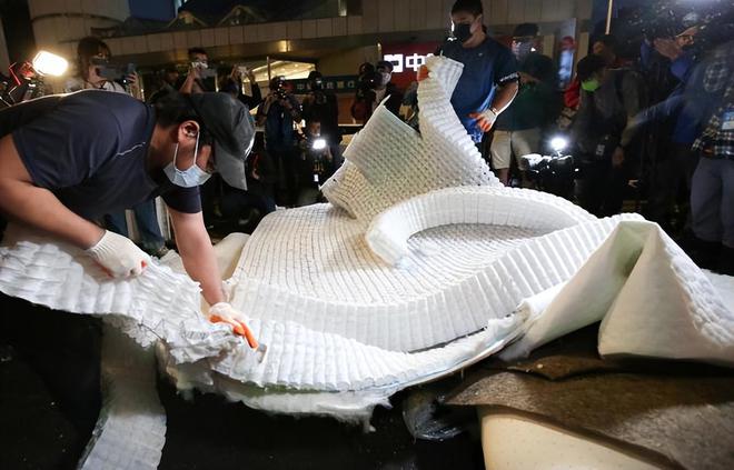 大S|床垫厂商再出实锤：确定大S和安以轩都曾购买过高级床垫！