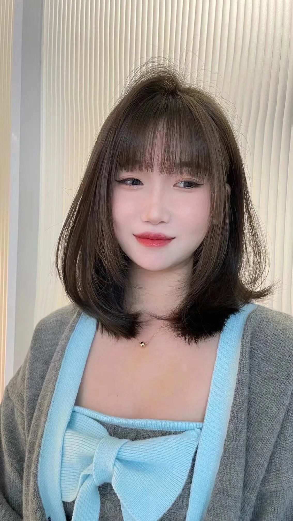 发型 最美女士发型15款，利落修颜显气质，剪完让你大变样