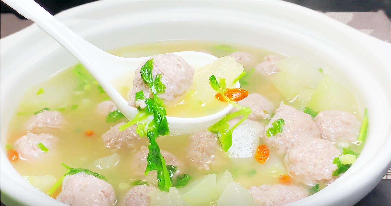 猪蹄|女人过了30岁,别忘常喝这6碗汤,富含胶原蛋白,营养低脂显年轻