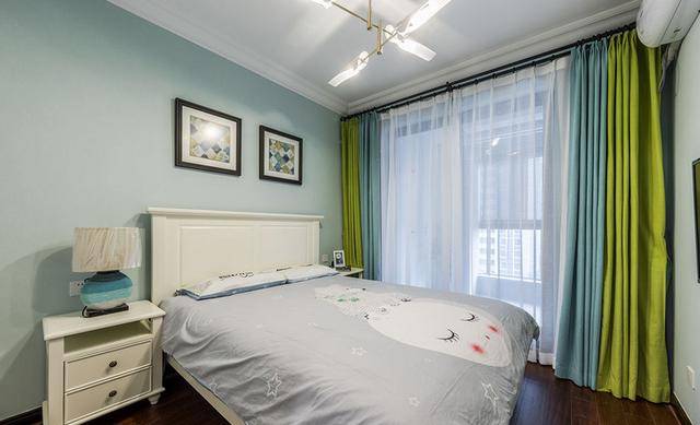 晒晒签了样板间合同的新房，如今展示通风中，客厅让人越看越喜欢