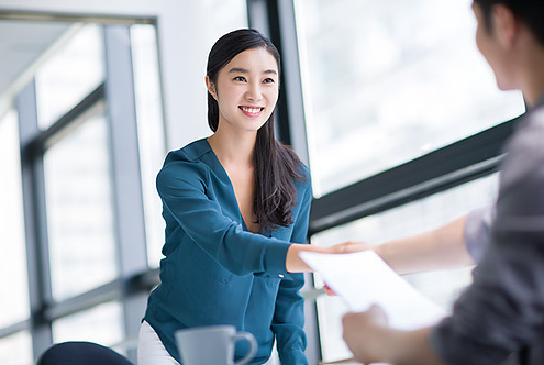 |职场“心机”又如何?学会这些,当个讨喜的“心机女”!