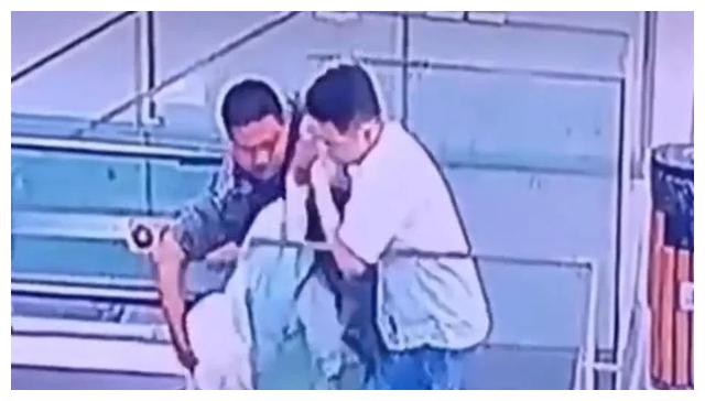 “键盘侠”们,别让好人心寒,你们也该反思一下了