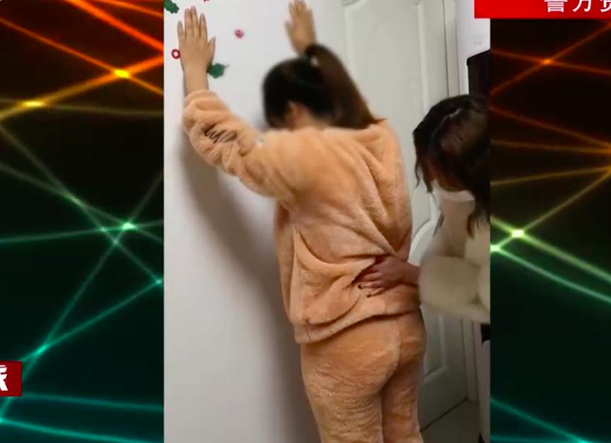 2020年女子同时睡4个男友,骗取彩礼90万,穿帮后才知道她有老公