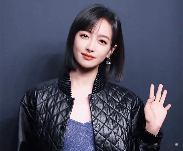 生图|脸垮、腿粗、比例差,5位活在精修的女星,个个都被生图“现形”