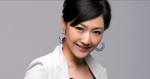 聊斋奇女子|怀孕后男友意外瘫痪，阿斯茹不离不弃照顾8年，还为他生下两子