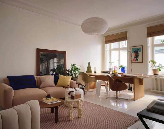 在家工作的瑞典女主，晒出49平独自生活的家，简单温馨岁月静好