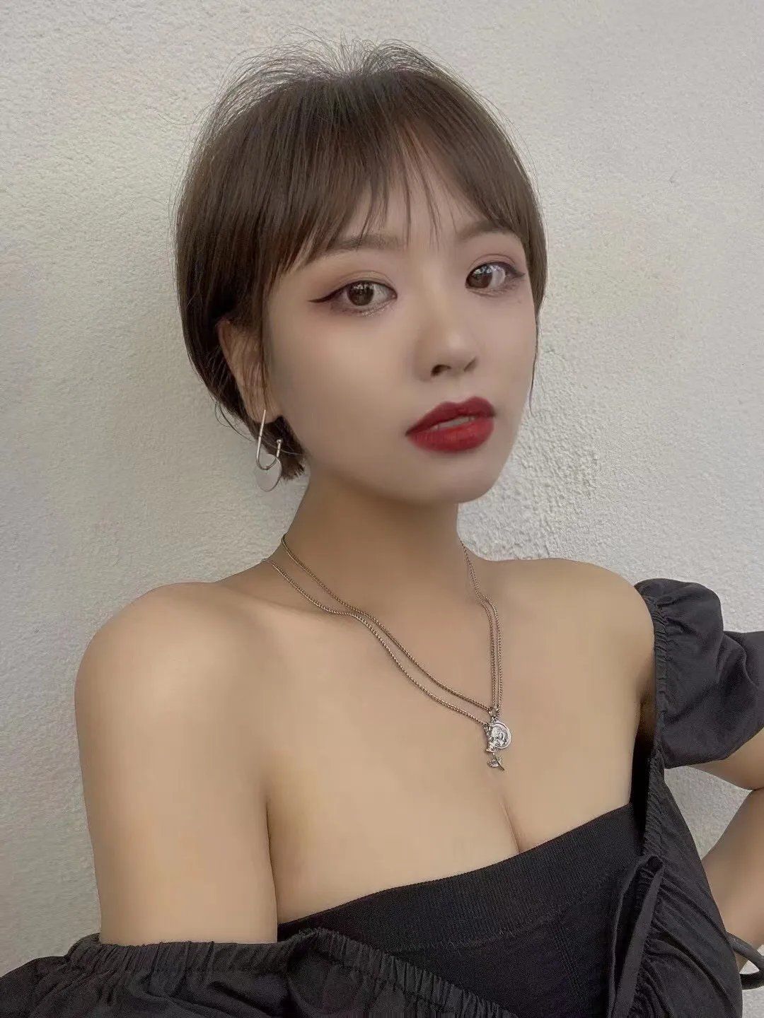 发型 今秋发型别乱剪，好发型就选这20款，不论长短都很美