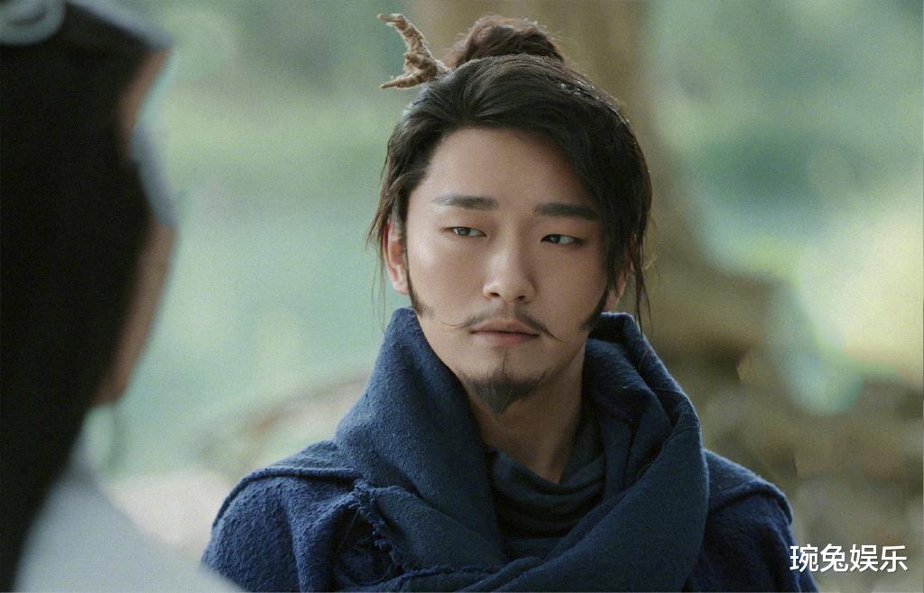 杨幂|《与君》热播,黄子韬公司艺人演技略差,网友:你能不能滚出古偶