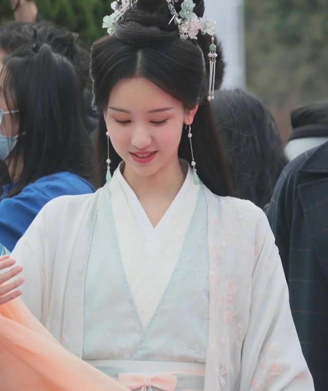 陈都灵|同样是“花千骨”：赵丽颖VS陈都灵！这一次，我站陈都灵的古装！