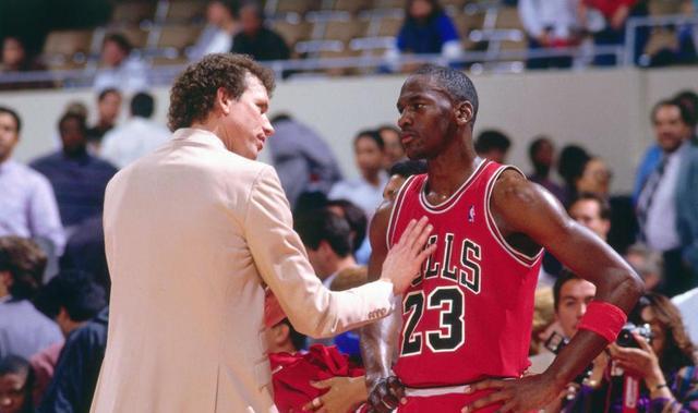 科比·布莱恩特|科比场均30分才13顺位，NBA为何40年来没有得分后卫成为状元？