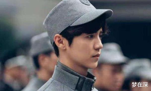 杨洋|人民大会堂堪称“照妖镜”，一众明星被打回原形，看到杨洋我酸了